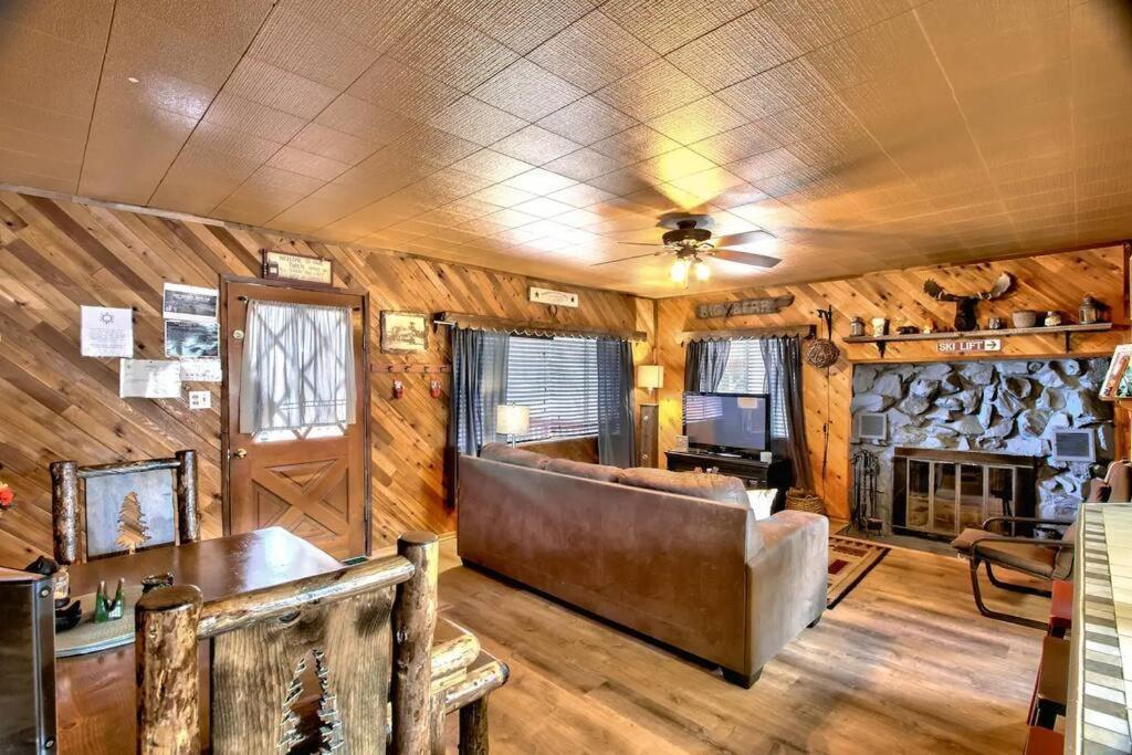 Los Osos Cozy Cabin With Private Spa And Bbq Villa Big Bear Lake Exteriör bild